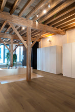 Load image into Gallery viewer, AUTHENTICS