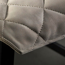 Load image into Gallery viewer, Kekke Velvet Bar Stool
